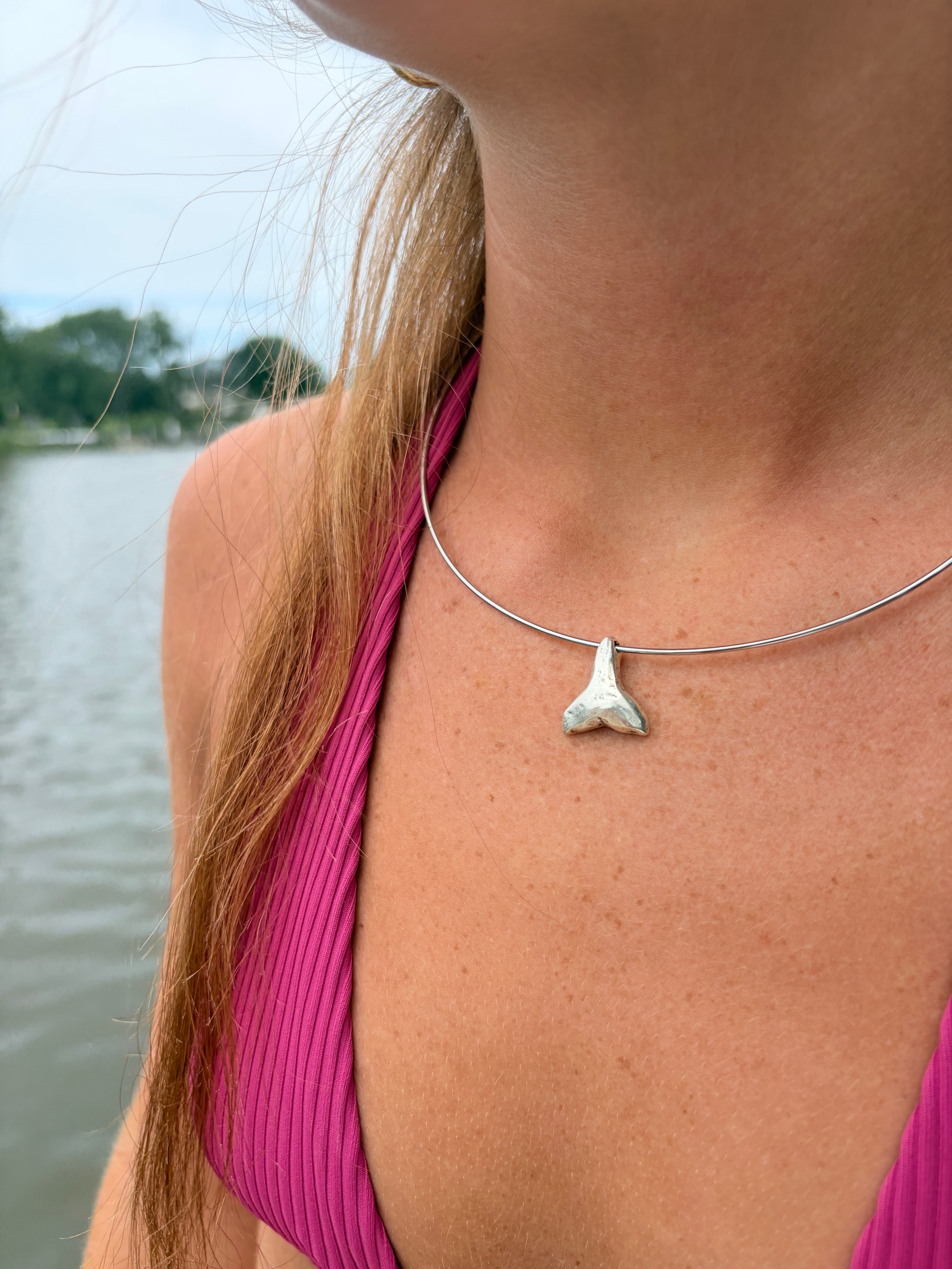 Whale Tail Choker